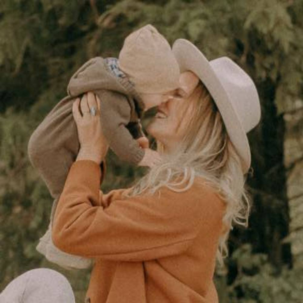 Meet your Posher, Michelle-moriah